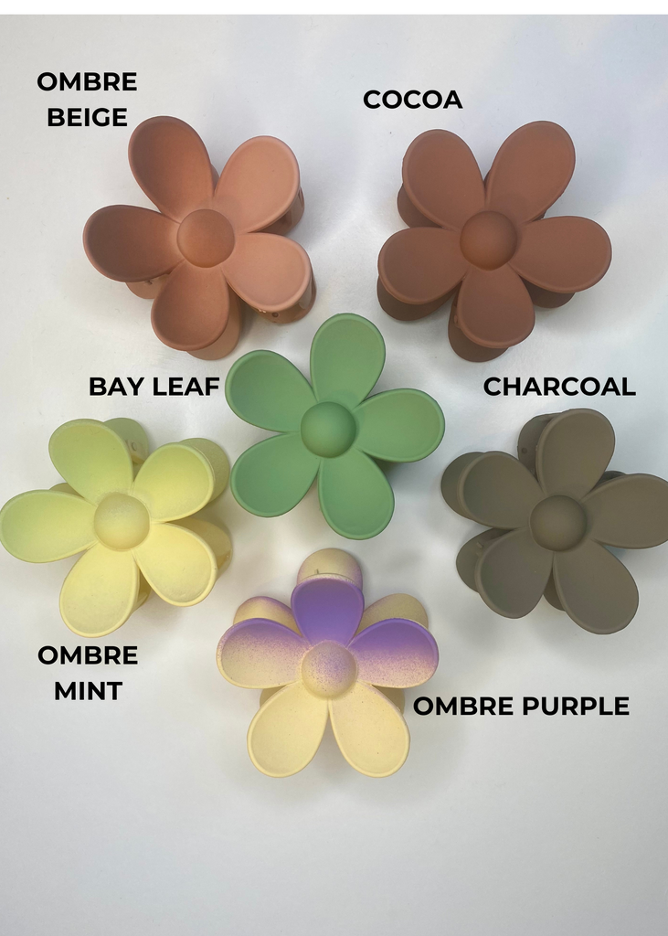 OVERSIZE MATTE FLOWER HAIR CLIP